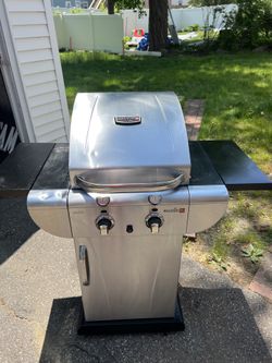 Char-Broil Signature Series Tru-Infrared 2-Burner Gas Grill