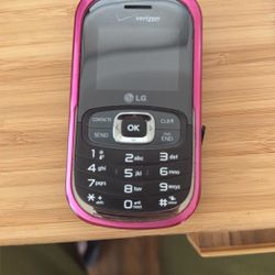 LG Octane Flip Keyboard Phone Nice Condition 
