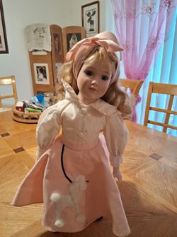Doll poodle skirt. Porcelain