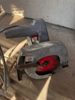 Black & Decker 7 1/4” Circular Saw