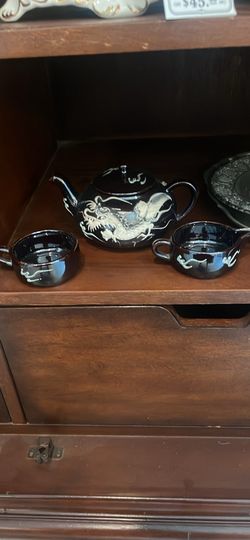 Vintage dragonware tea pot & cream & sugar