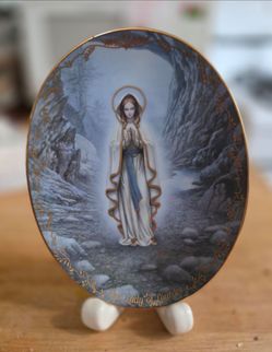 The "Lady of Lourdes" plate