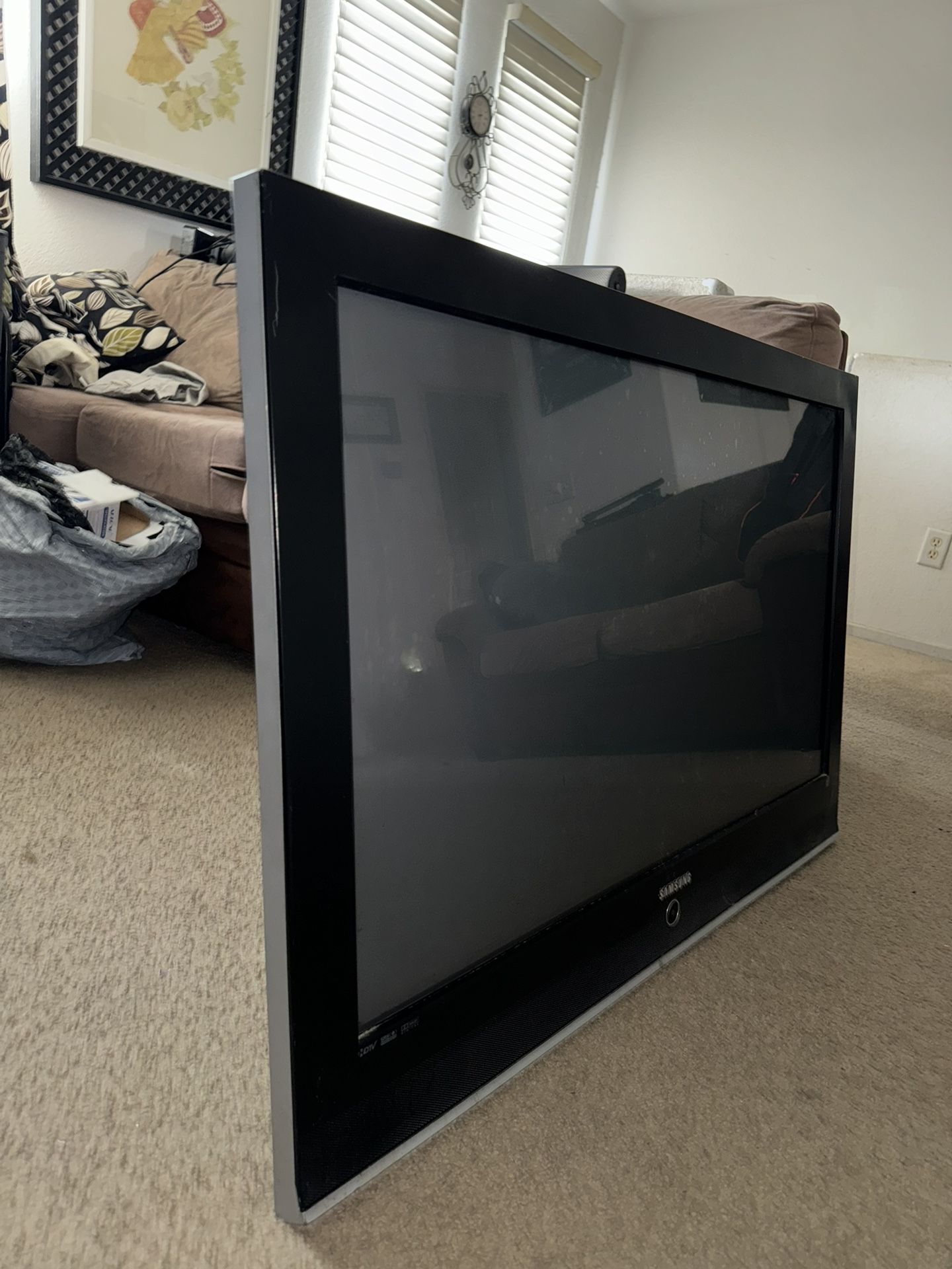 Samsung 40” TV