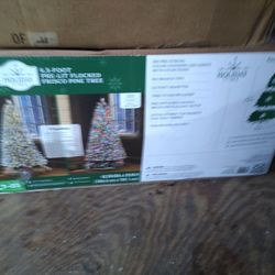 1 / 6
share-icon
Seasonal Decor & Supplies
Seasonal Trees & Accessories
6.5' Pre-Lit Green Flocked Frisco Pine Artificial Christmas Tree with 250 Colo