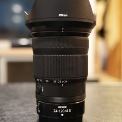 Nikon Z 24-120mm f/4 Lens