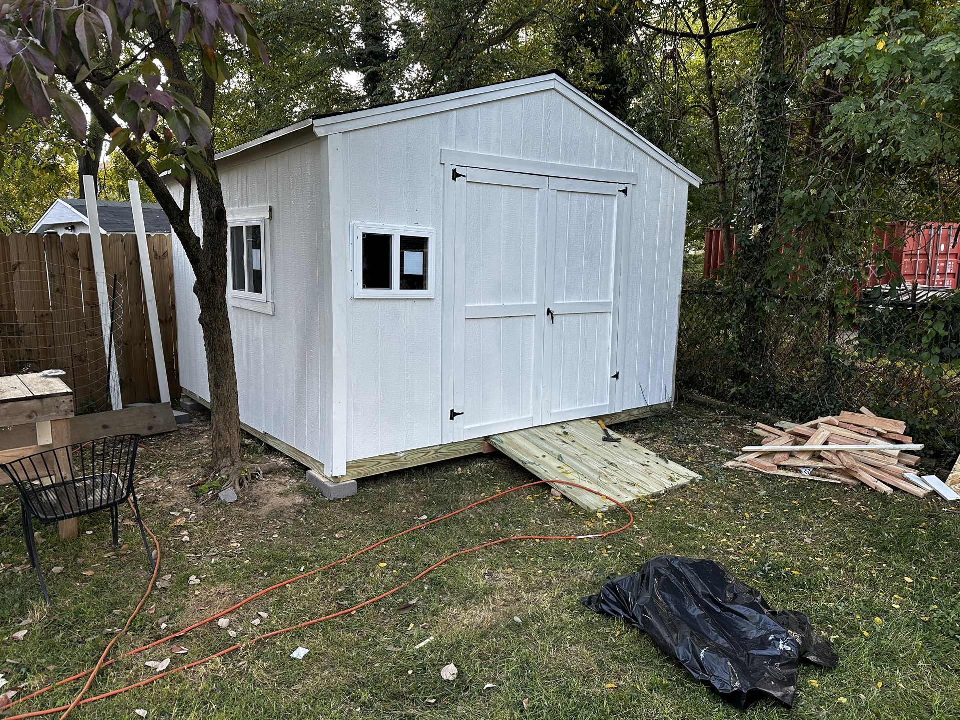 Custom Sheds Decks Fences Roofing 