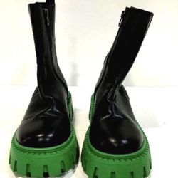 Steve Madden Black Boots Green Sole Women’s 9M Chunky Chelsea Gently Worn