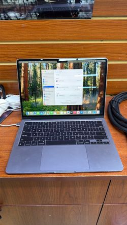 Apple MacBook Air M2 16gb 256gb SSD 13” 8 core