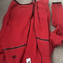 Red Nike Tech