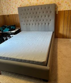 Queen Bed