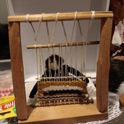 Vintage NATIVE AMERICAN  WOMEN WEAVING Loom