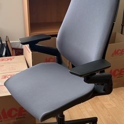 Steelcase Gesture Office Chair with headrest