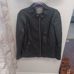 Men's leather jacket, size L 