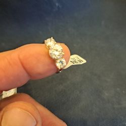 CZ RING  Gems 3.5 Set In 10k White GOLD 