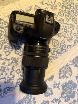 Canon DSLR Camera with Sigma 24-105mm f/4 DG Lens