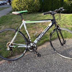 SCHWINN VARSITY 1200 Bike