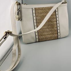 NWOT: Nicole Miller off white purse w/ gold hardware