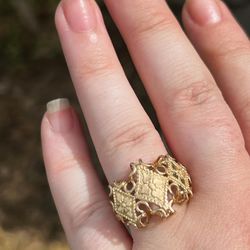 Solid 14k Gold Ring, Custom Design , 5 + Grams BEAUTIFUL 