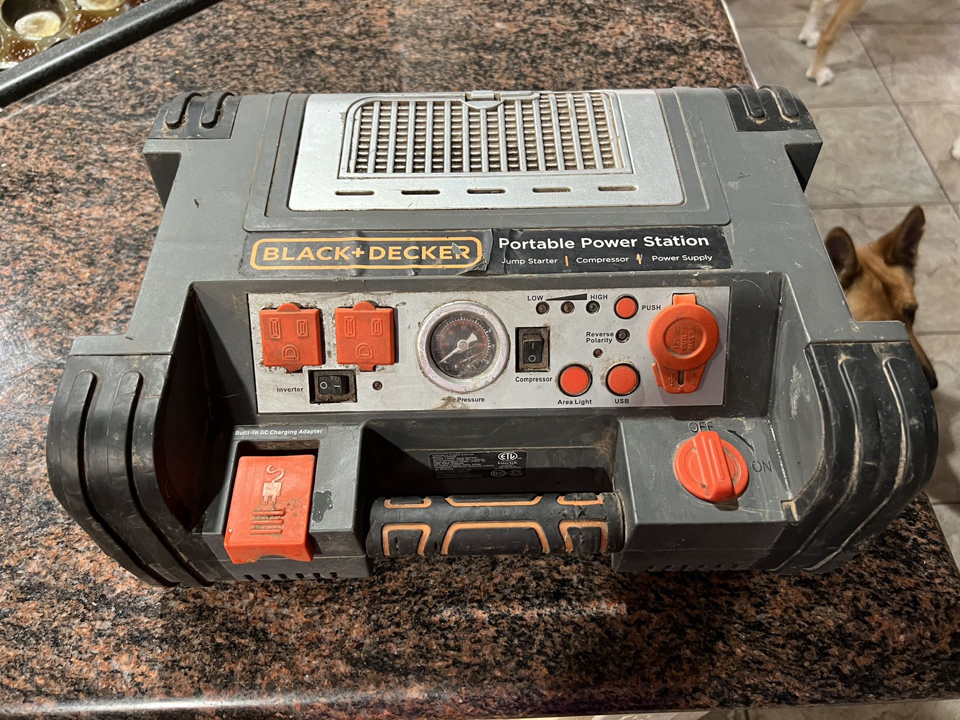 Black & Decker Professional Power Station With 120psi Air Compressor 