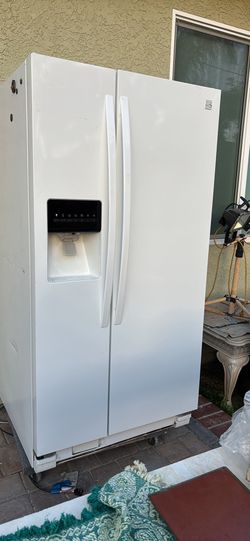 Refrigerator for sale