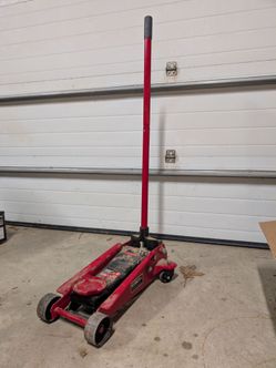 BIG RED Torin Pro Series Hydraulic Floor Jack, 3 ton capacity