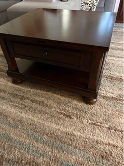 Lift coffee table