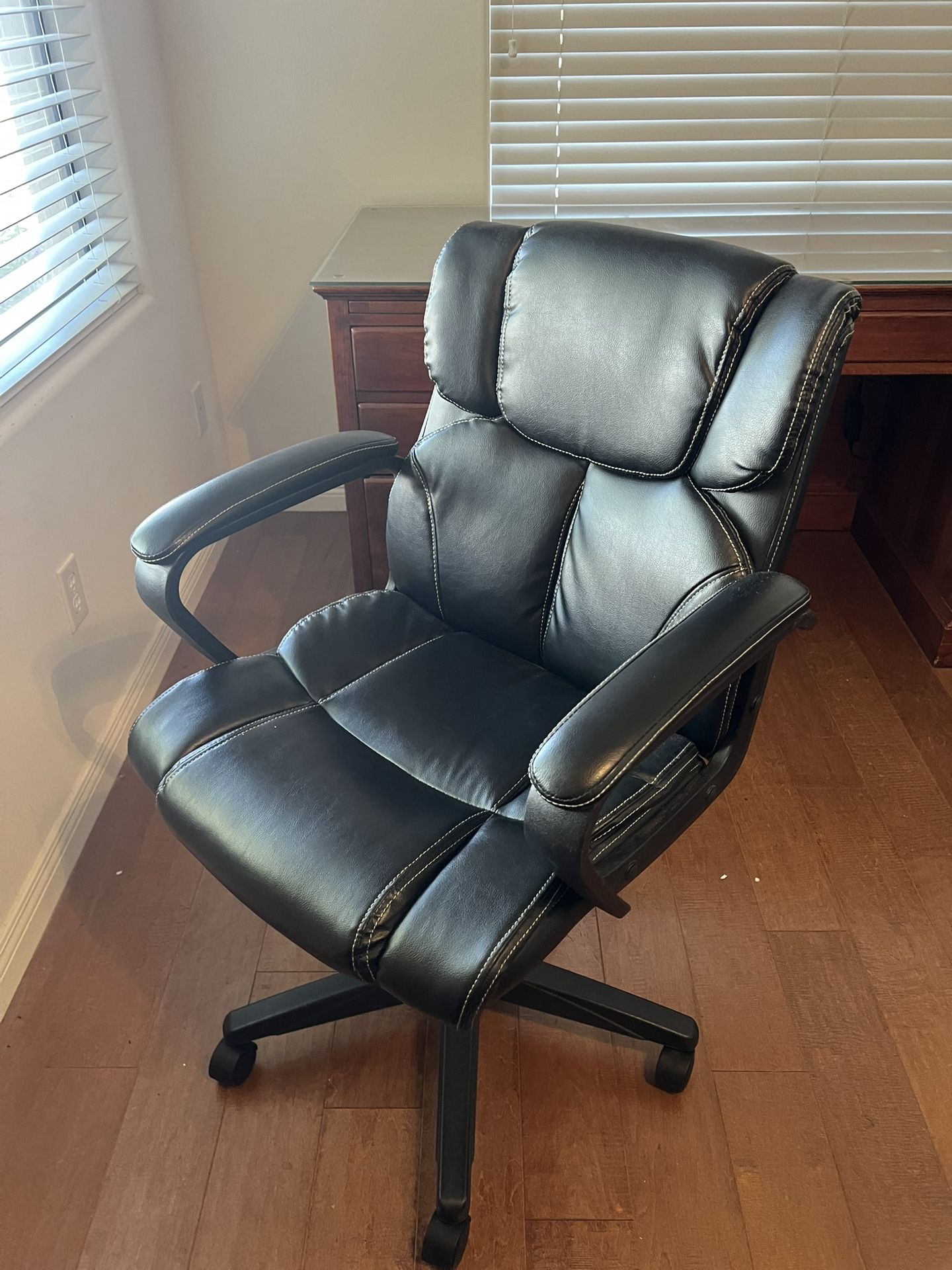 Black Leather Office Chair