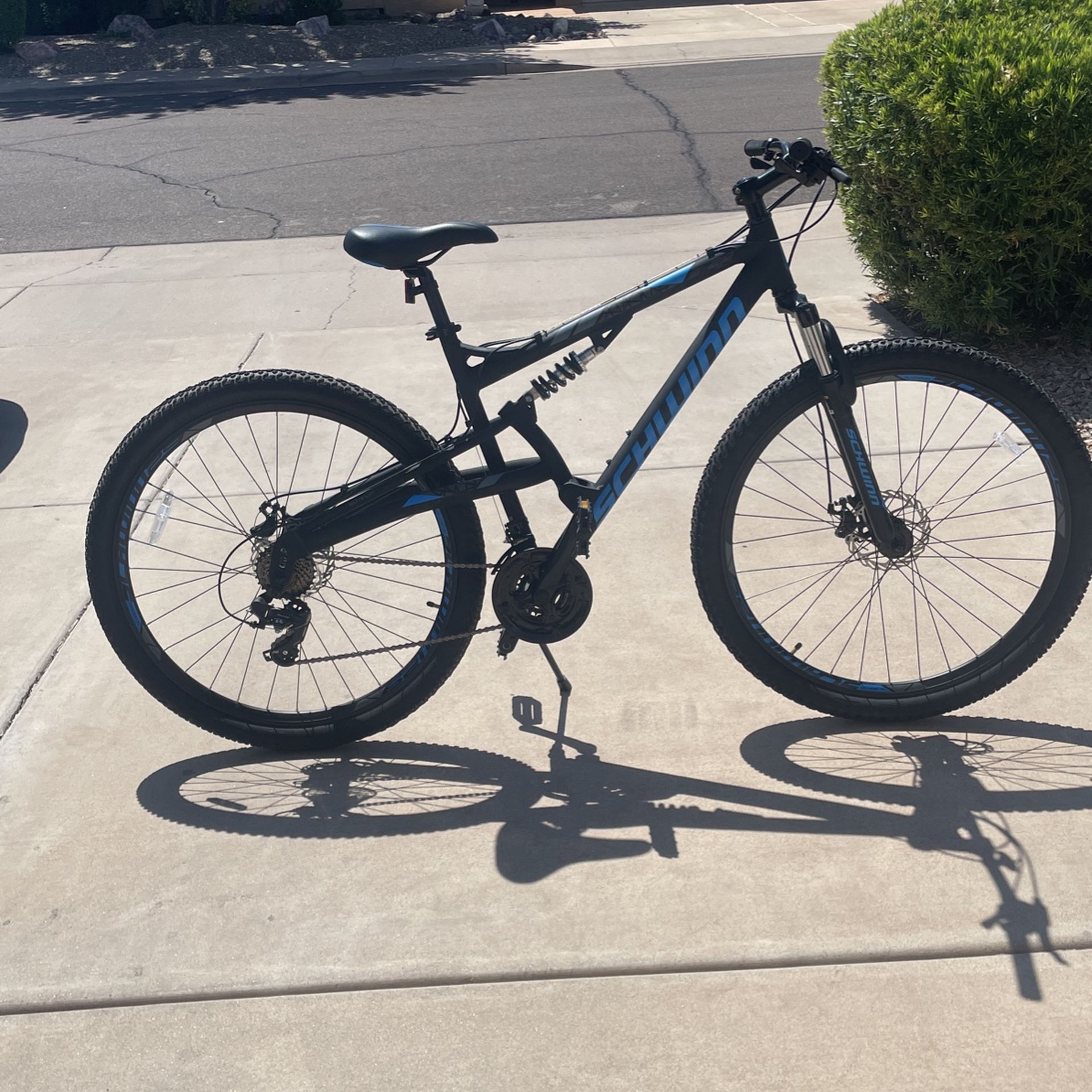 Schwinn s29 best sale mens mountain bike