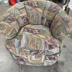 Swivel Round Chair