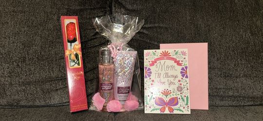 Mother’s Day bath & body works gift set