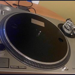 Technics Turntable 1200 MK2 Must Go