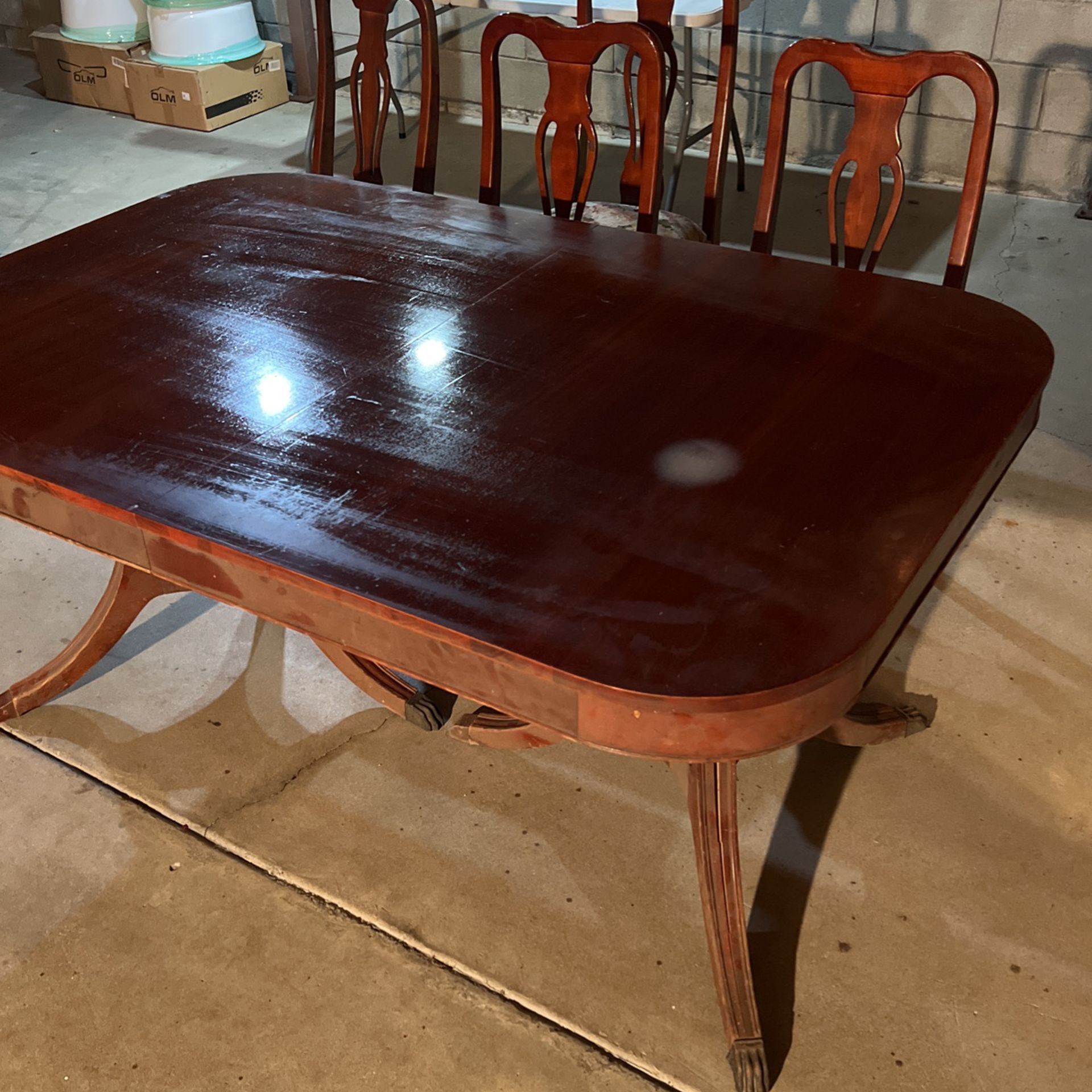 Mahogany, Maple Oak Antique Table Larkin Triangle Paws and Chairs