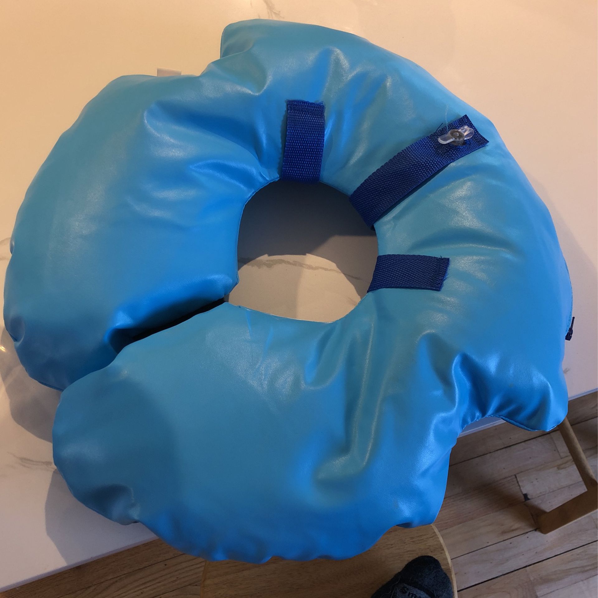 Inflatable Dog E-collar (Medium)