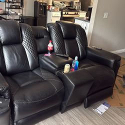 Electric Love Seat. With Phone Charging Deck On Each Side. 