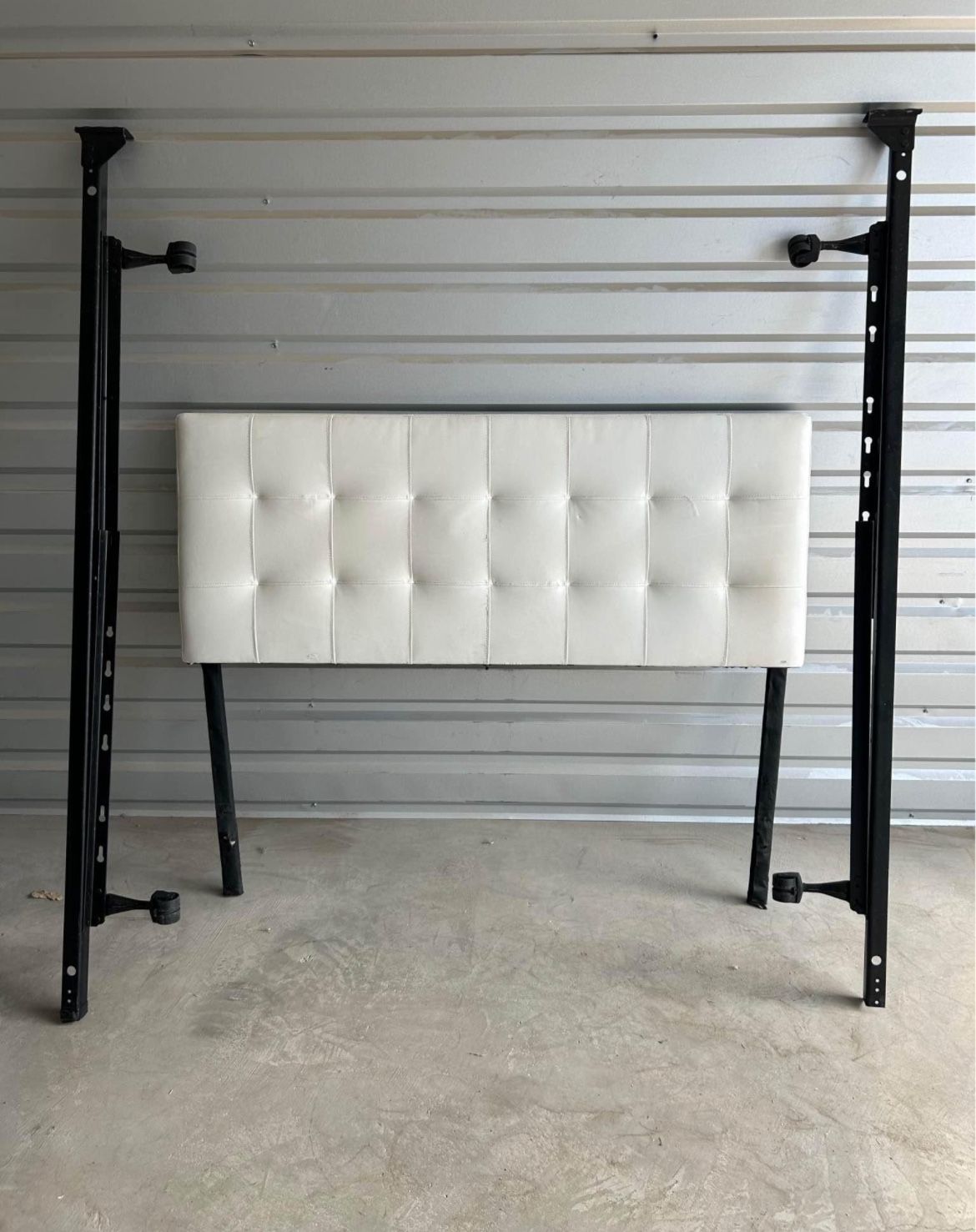 Full size White leather tufted headboard W/frame Pillow Top Mattress And Box Spring