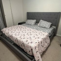 King Bed Frame With Mattress And 2 Boxes