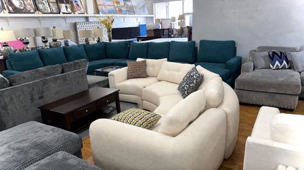 NEW Modern Half Circle Cream Couch 🛋️ $0 Down 0% interest ✅SAME DAY DELIVERY 🚚