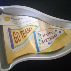 Vintage Wilton Pennant Cake Pan