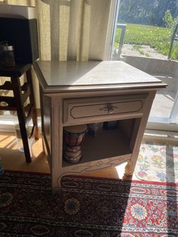 Night stand