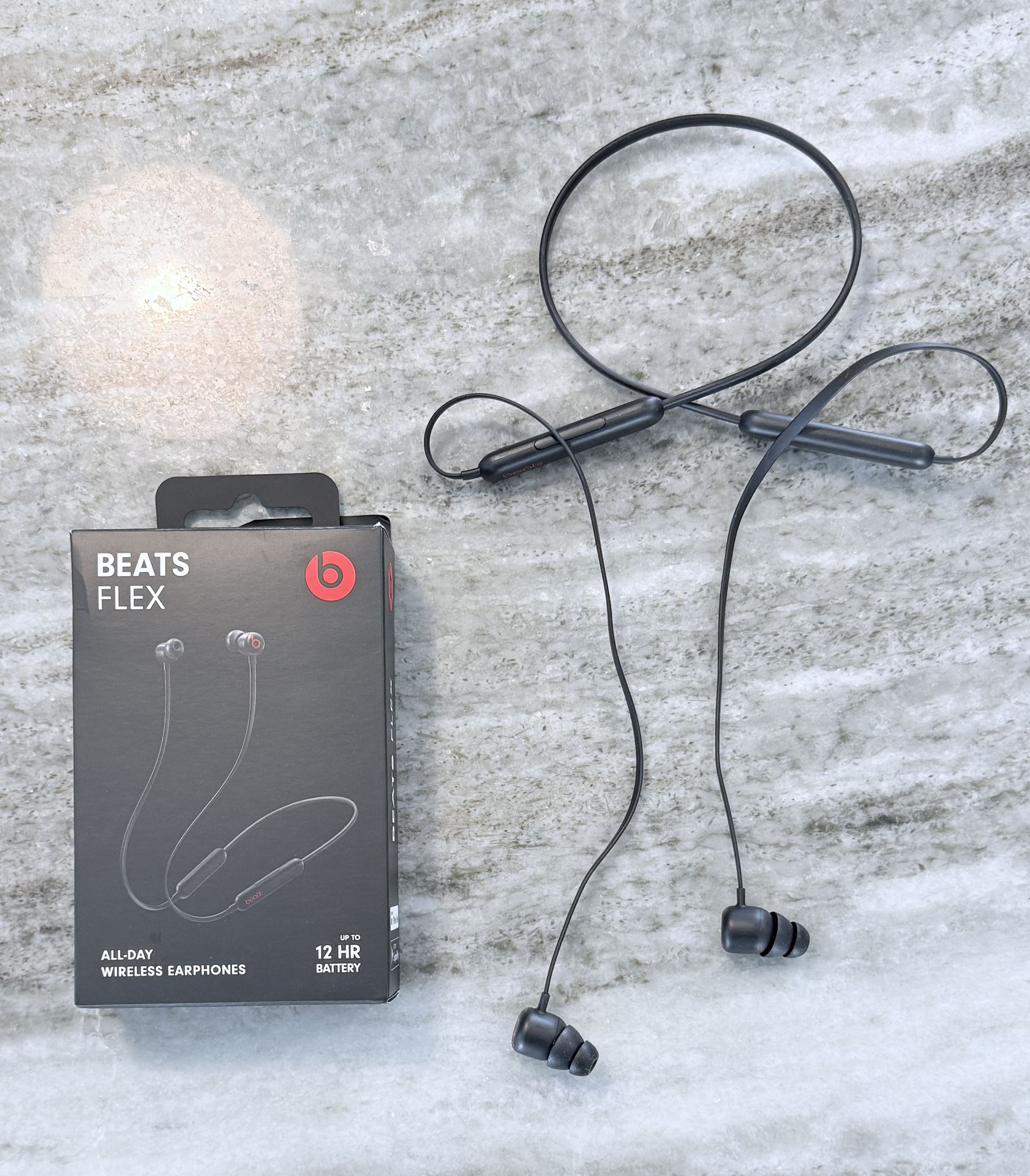 Beats Flex Wireless Earphones – Black
