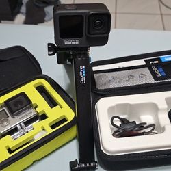 Hero 4 And Go Pro 9 Black