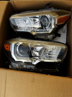 Toyota Tacoma 2016-2022 Headlight DRL Left And Right
