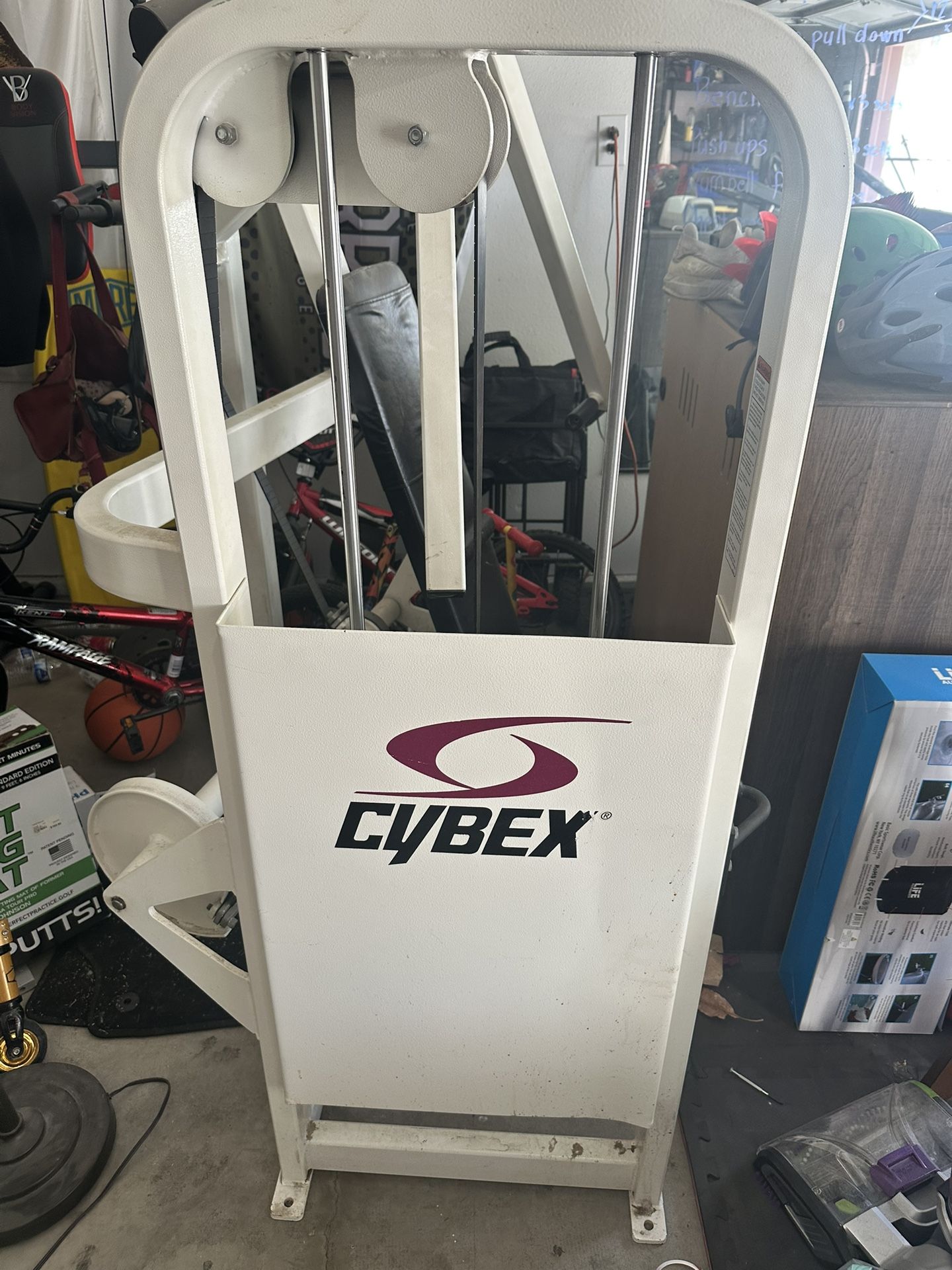 Cybex Chest Press Workout Machine