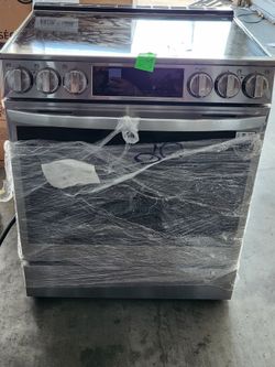 New LG 30in. 5 Burner Element Slide-In Induction Range with InstaView and Air Fry in PrintProof Stainless Steel  F47