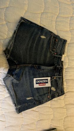 Levi’s shorts