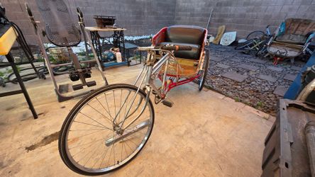 Thai pedi cab tri cycle