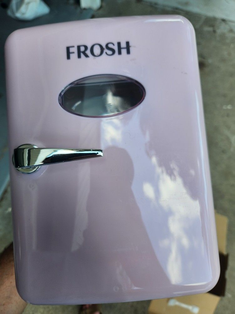 Frosh Mini Fridge