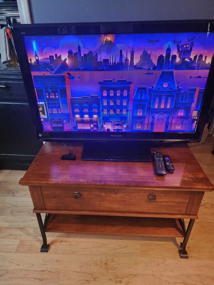 42 Inch TV and TV Stand