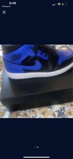 AIR JORDAN 1 MID 'HYPER ROYAL' Size 9