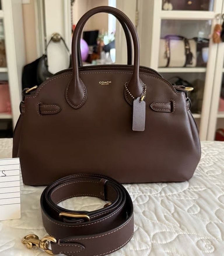 Coach Empire 26 in maple